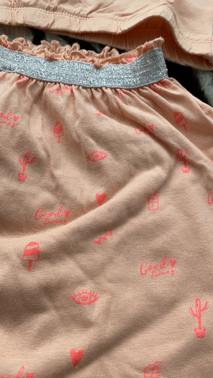 Ensemble t-shirt/jupe 134/140 - photo numéro 2