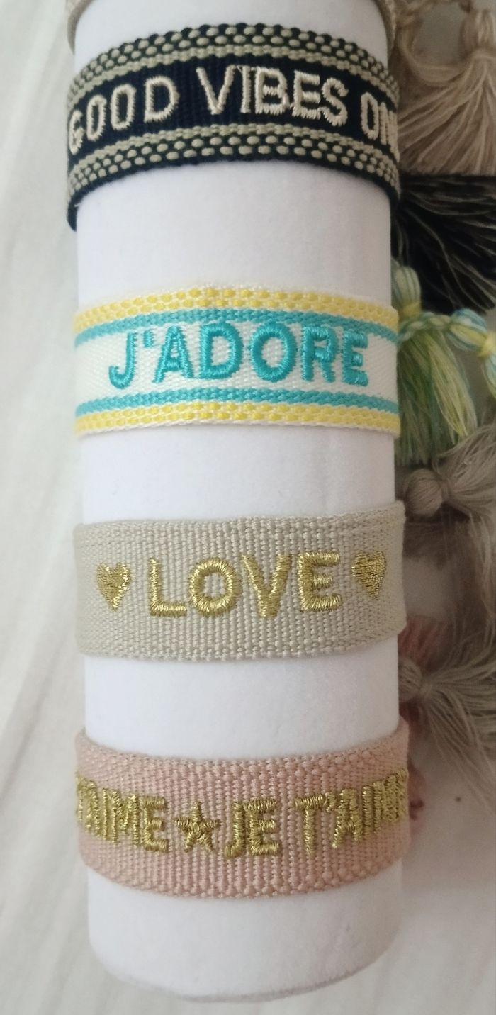 🌟 Bracelets tissés avec messages, Neufs, réglables, tendance, été, plage, plusieurs modèles disponibles - photo numéro 4