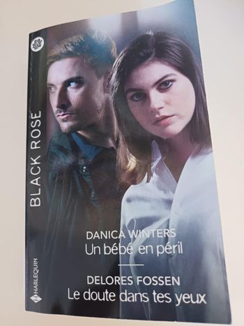 Livre Harlequin collection Black Rose