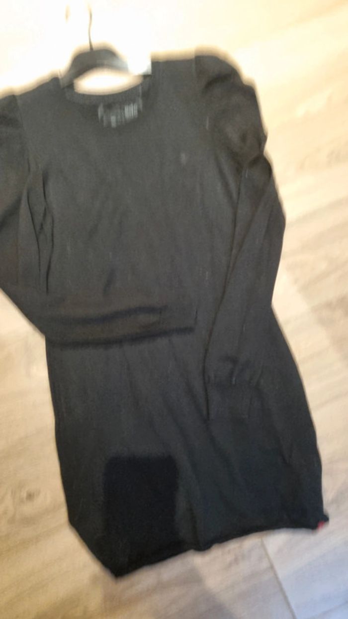 Robe pull noire M 40 42 parfait état - photo numéro 3