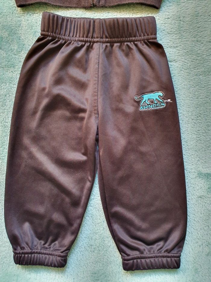 Très beau jogging airness 12 mois - photo numéro 3