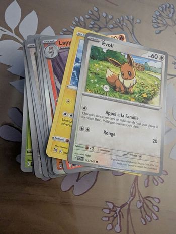 Lot de 100 cartes Pokémon "communes "