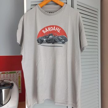 Tee shirt bardhal