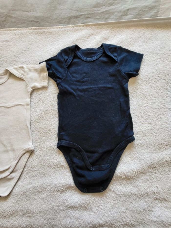 Lot de 2 bodys 3 mois manches courtes - photo numéro 3