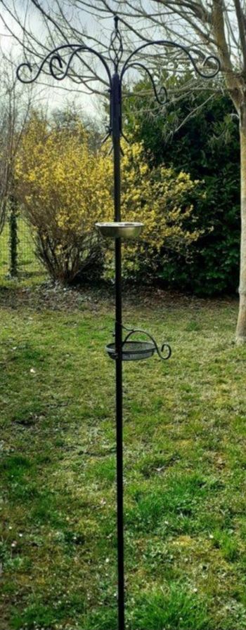 Mangeoire à oiseaux