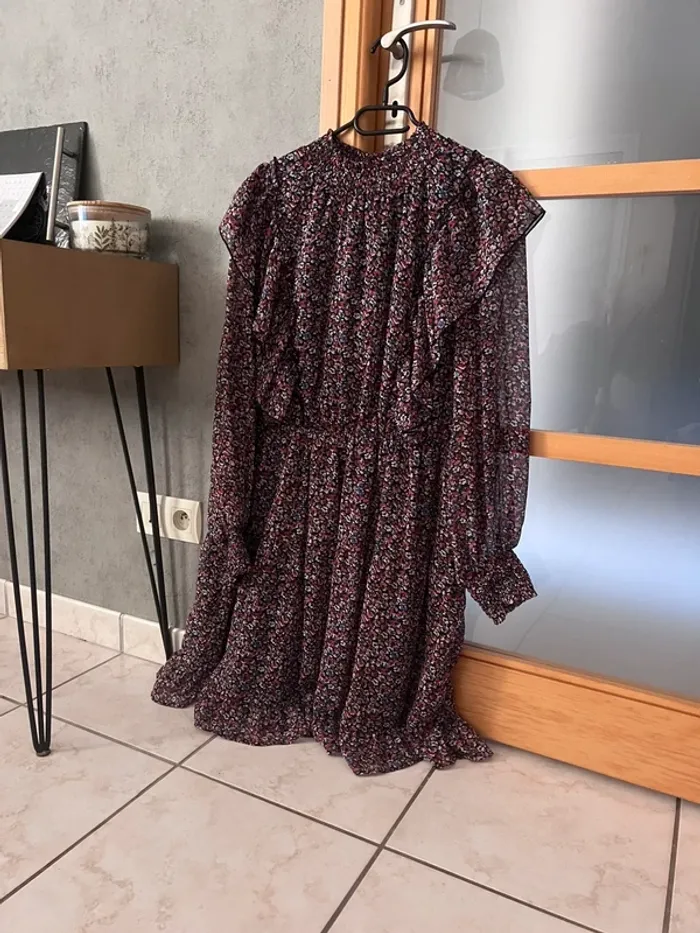 Robe fleuri manches longues
