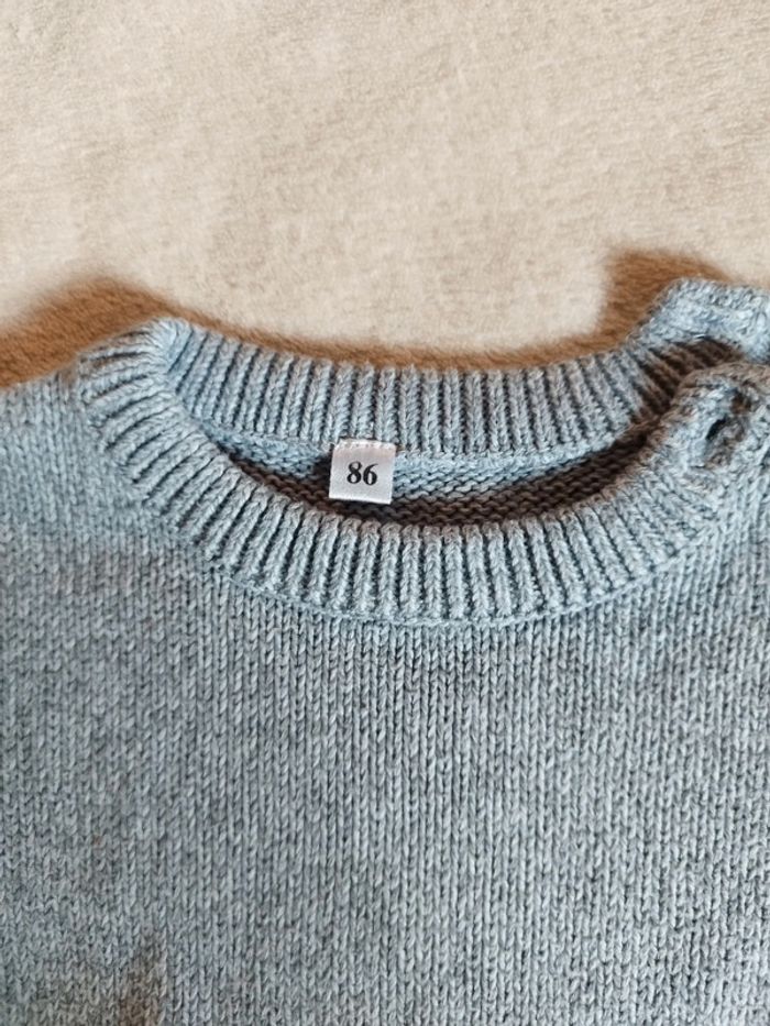 Pull bleu en maille taille 2 ans - photo numéro 2