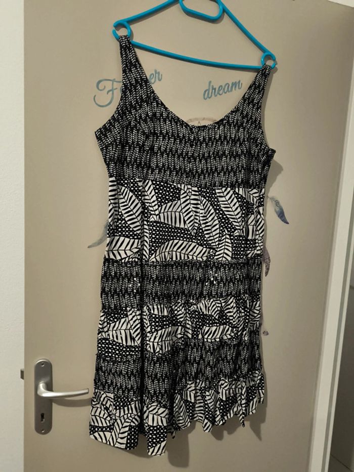 Jolie robe Armand Thierry 46