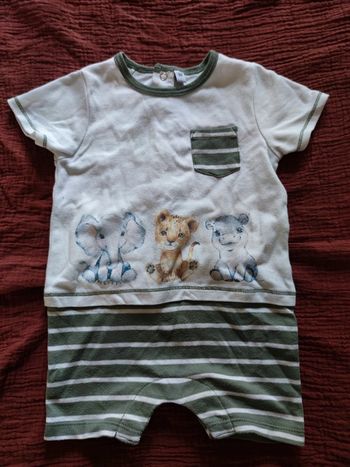 Combinaison short bébé animaux T.9 mois
