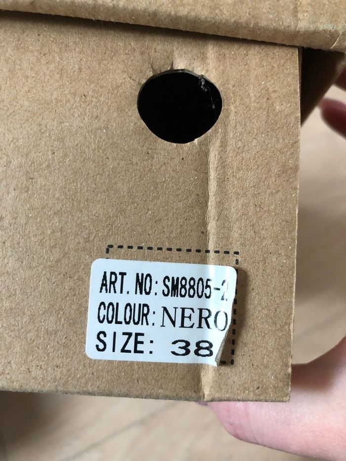 Bottines noires et blanches fourrées neuve avec fausse fourrure Martin Pescatore pointure 38 - photo numéro 9