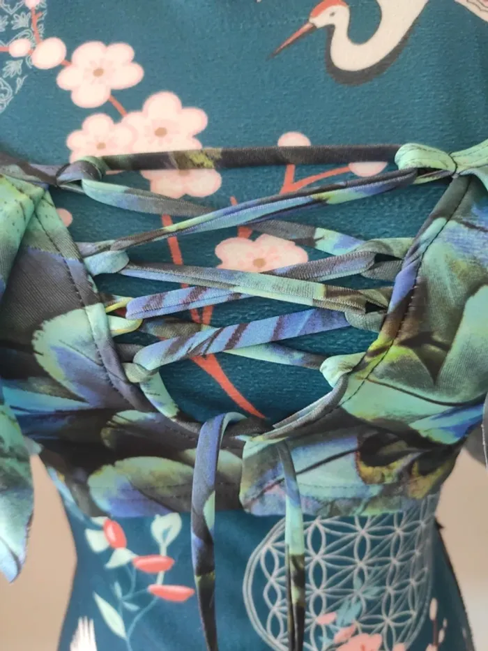 Haut de maillot lacet paon - Drop qui sent bon le soleil - photo numéro 6