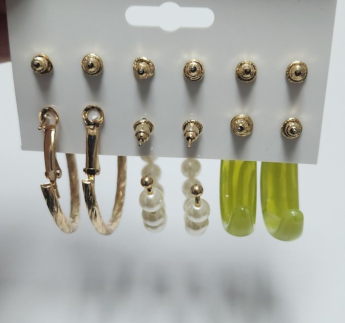 Lot 6 paires de boucles d'oreilles femme neuf - photo numéro 2