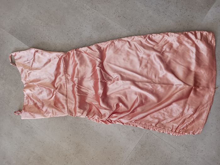 robe saumon satin taille XS
