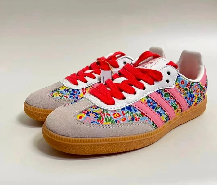 Baskets Adidas Special taille 38.5