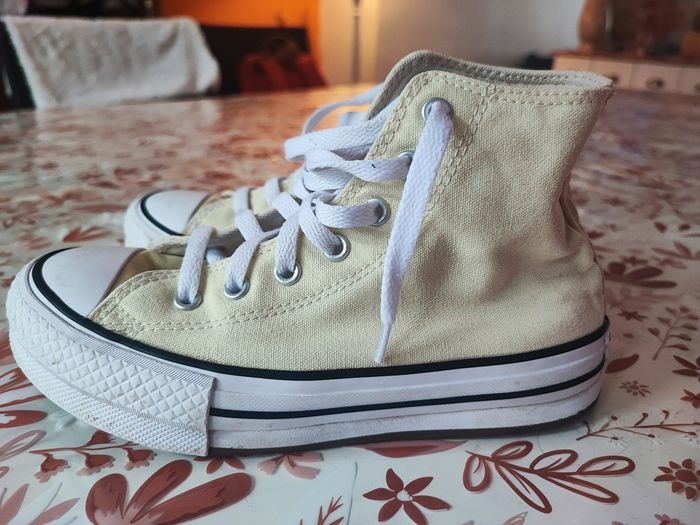 Converse - photo numéro 2