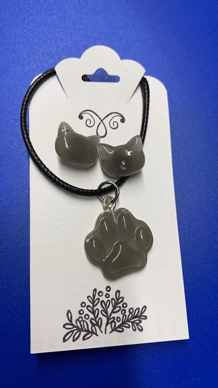 Parure collier et boucles d’oreilles 🐱