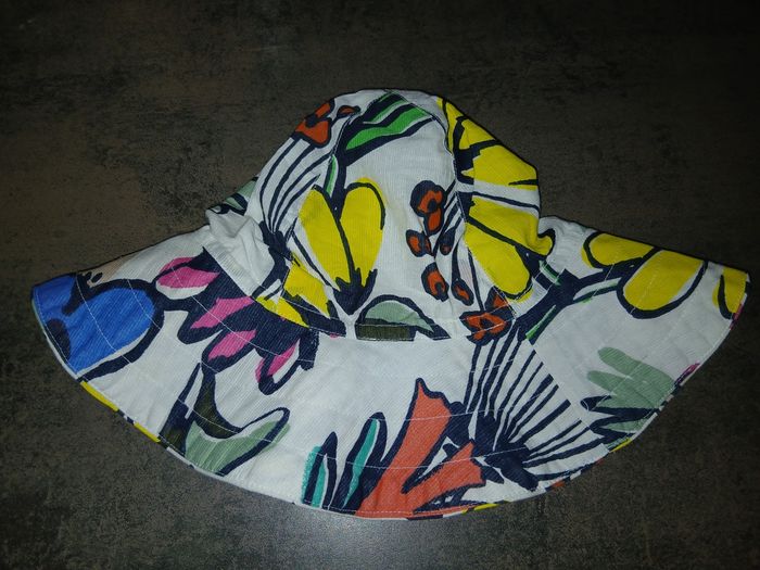Robe Catimini 6 ans et chapeau 54 - photo numéro 6
