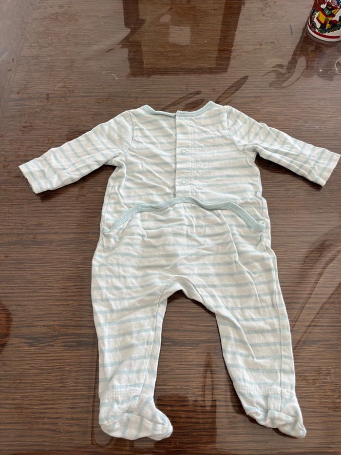 Pyjamas fin 3 mois - photo numéro 3