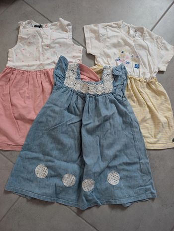 Lot de 3 jolies robes
