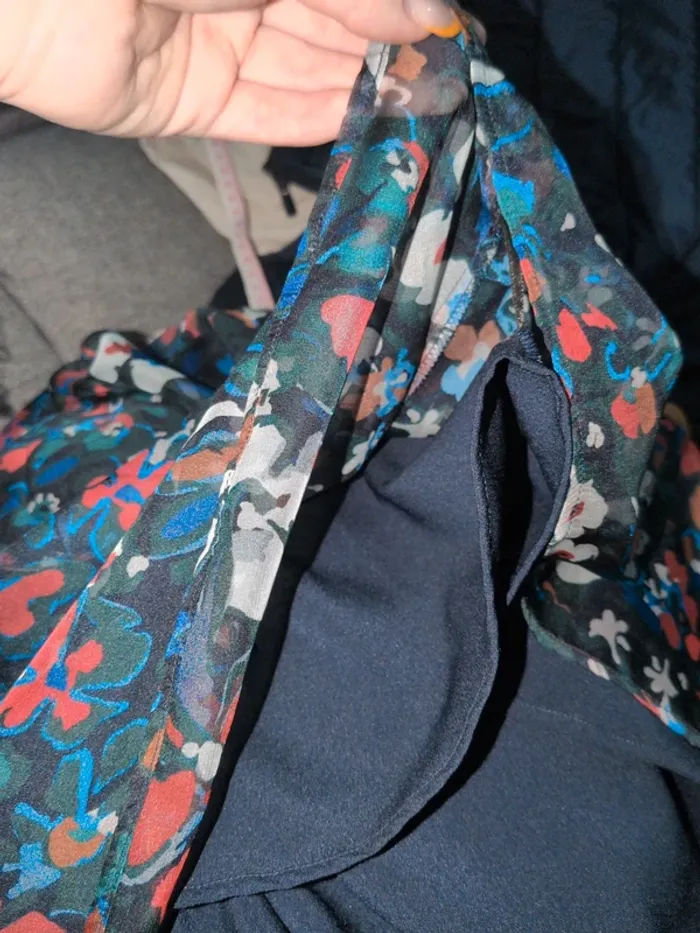 Robe One Step – Neuve avec étiquette – Taille 34 – Motifs floraux discrets - photo numéro 6
