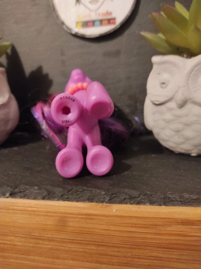 G4 Little Pony mein kleines pequeno Poney Twilight Sparkle III #geektradeponeyg4 - photo numéro 3