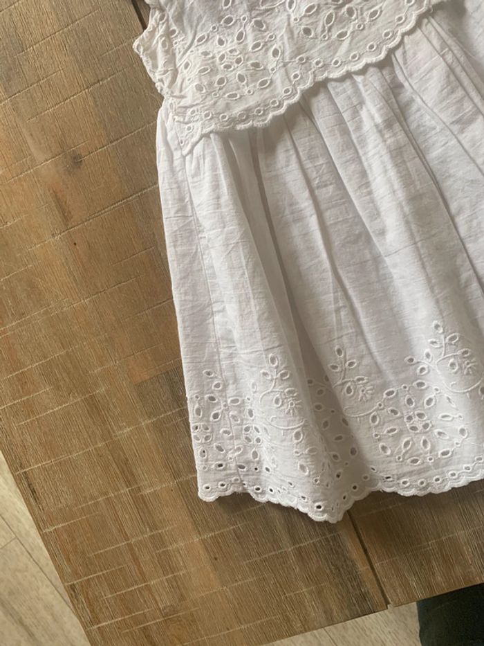 Robe blanche Neuve 12/18 mois - photo numéro 3