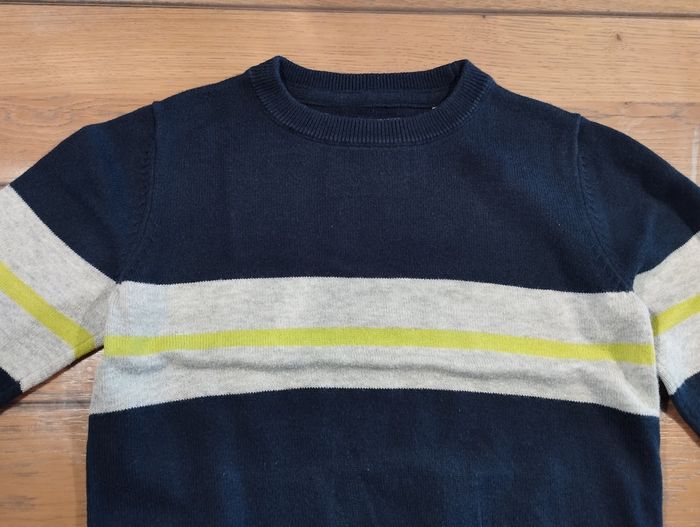 Lot n° 493 Pull C&A 36 mois - photo numéro 3