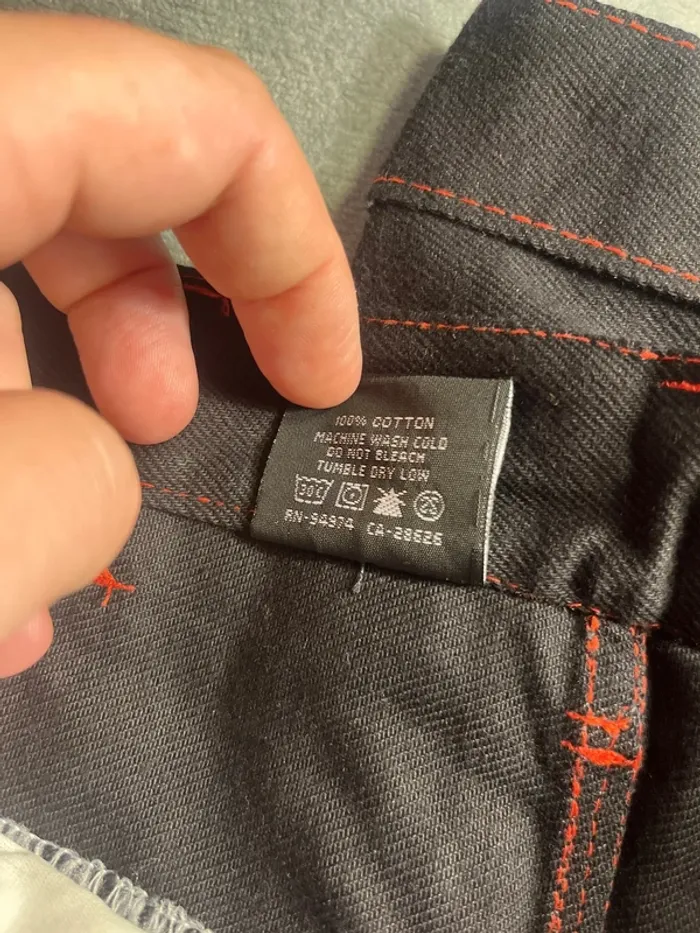 Short/Jort Stussy Embroidered Red Big Logo Back – Taille M - photo numéro 8