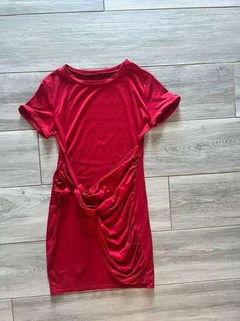Robe rouge/bordeau taille S/M