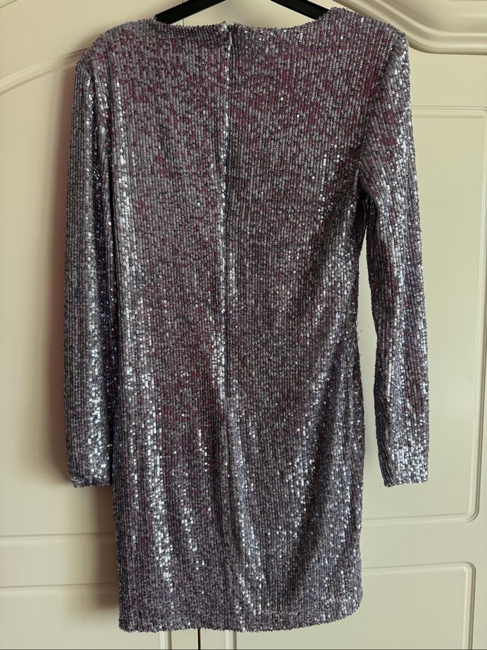 robe à paillettes - photo numéro 3