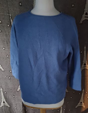 Pull bleu taille M