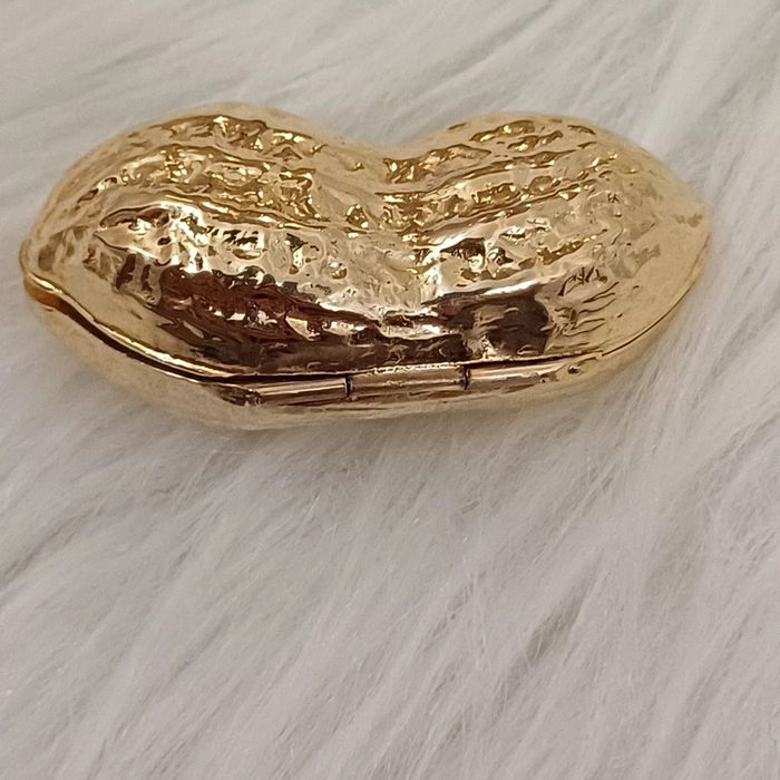 Petite boîte sous forme de cacahuètes - photo numéro 5