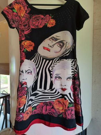 Robe Desigual Cirque du soleil taille M