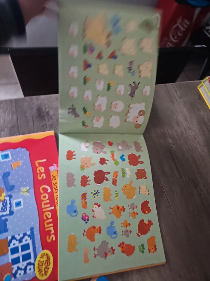 Lot 3 livres je sais tout sur les chiffres les couleurs les vêtements - photo numéro 4