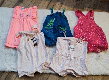 Lot vêtements bébé fille 12 mois 🐣