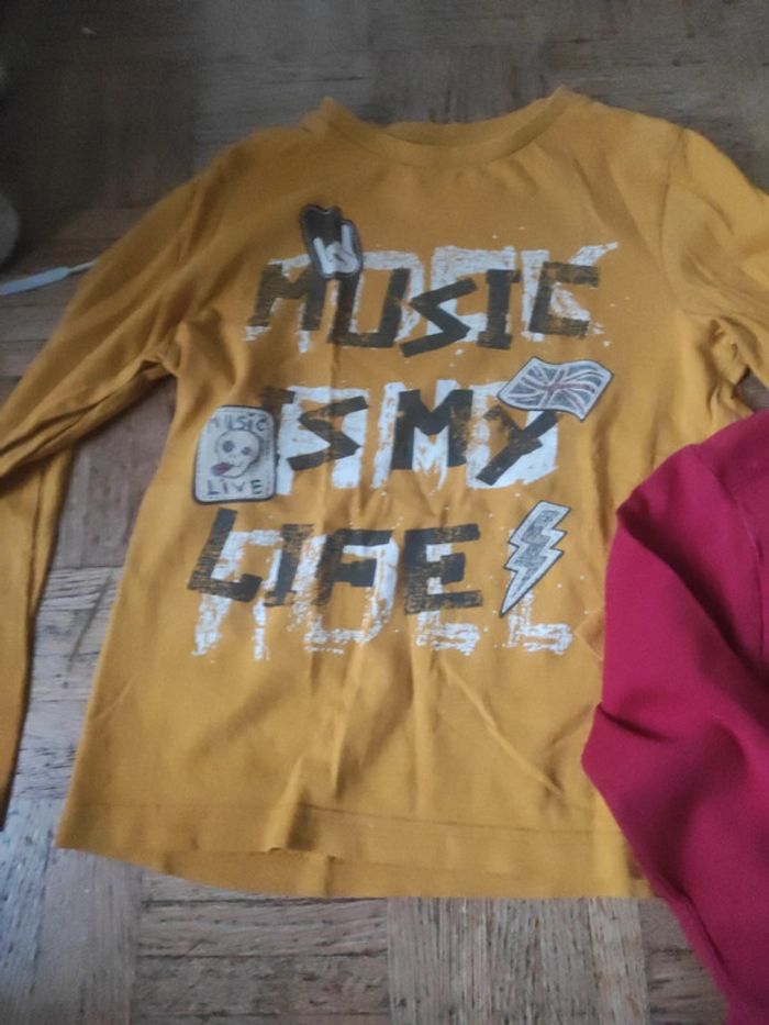 Lot 2 tee shirt ml 8 ans - photo numéro 3