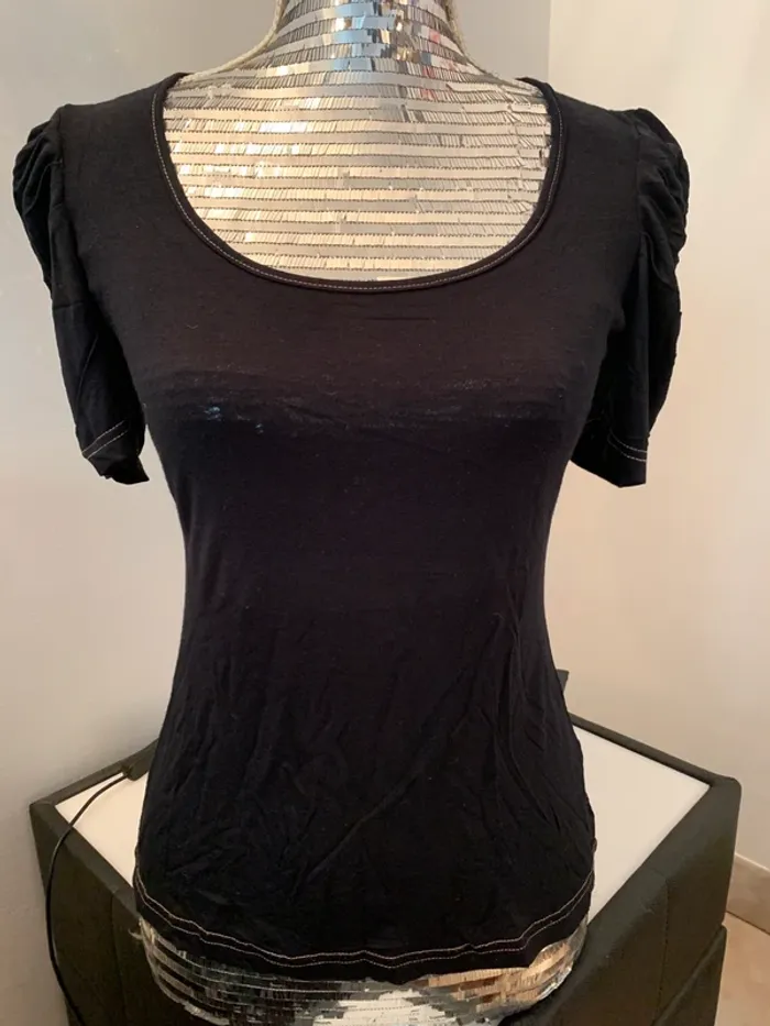 Top noir taille 38