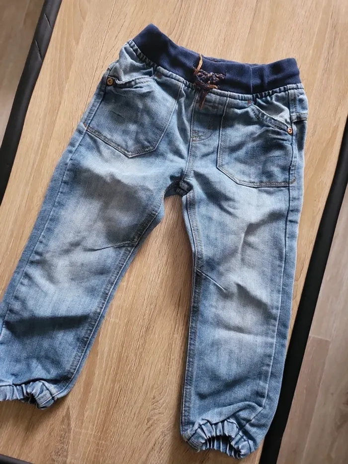 Jeans 3/4 ans - photo numéro 2