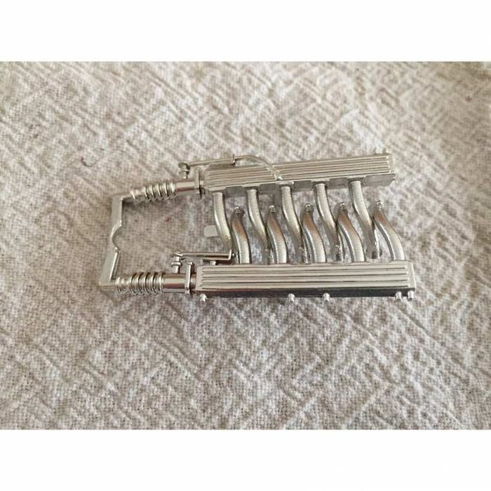 partie 2 pièce détachée miniature dodge viper RT10 1/18 1/18eme burago