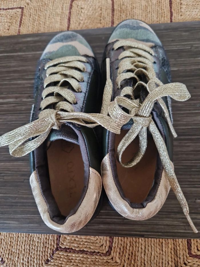 Baskets Texto - photo numéro 10