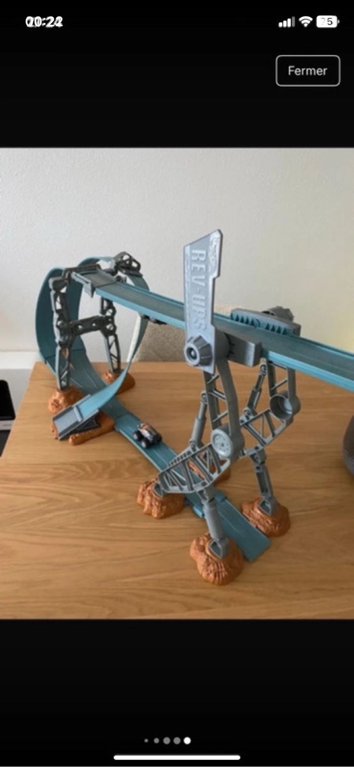 HOT WHEELS circuit vintage + 2 voitures aimantées