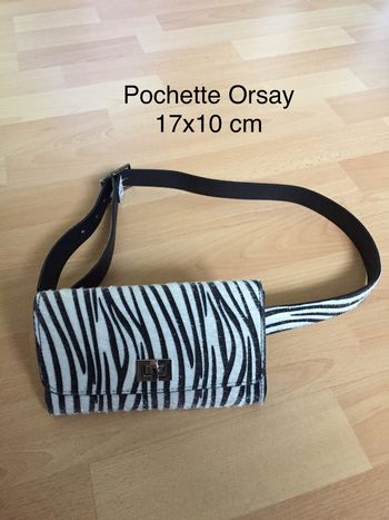 Pochette ceinture zébrée Orsay 17x10 cm
