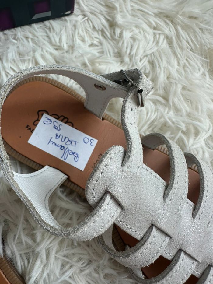 Paire de sandales Bellamy taille 30 - photo numéro 3