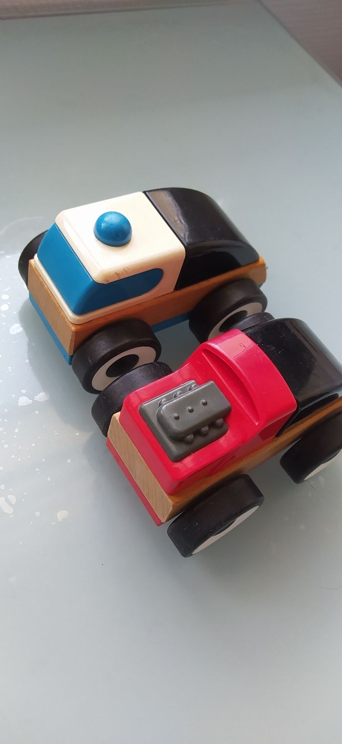 Lot de 2 petites voitures Lillabo en bois - photo numéro 3