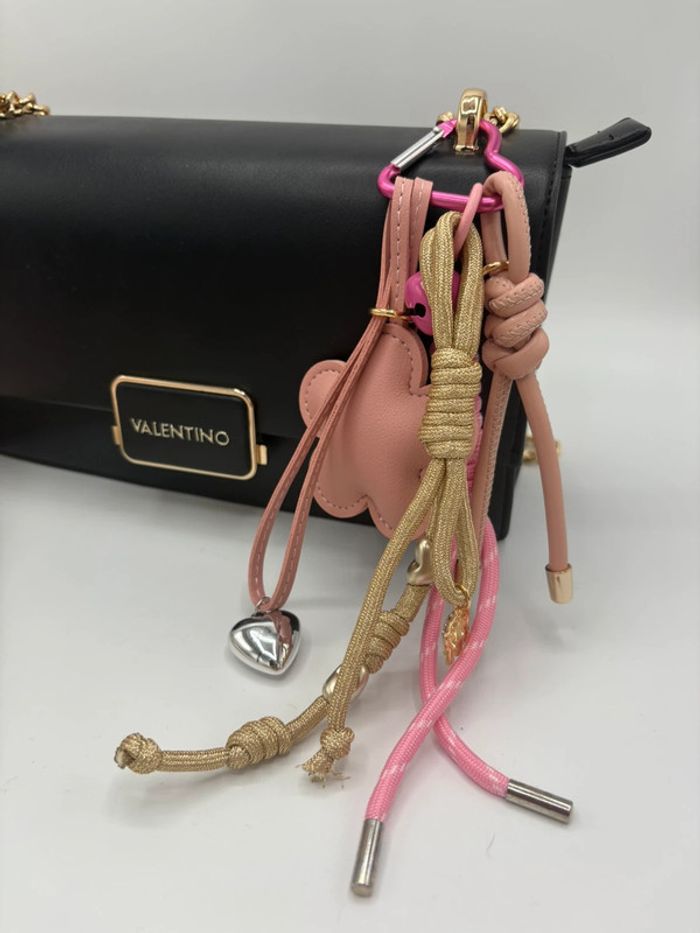 Grigri / bijou de sac rose fleur