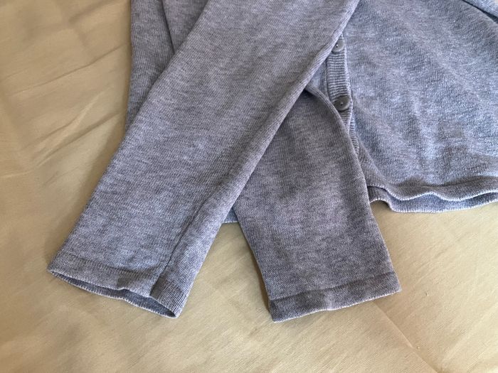 Gilet gris clair In Extenso 8 ans (1€50) - photo numéro 7