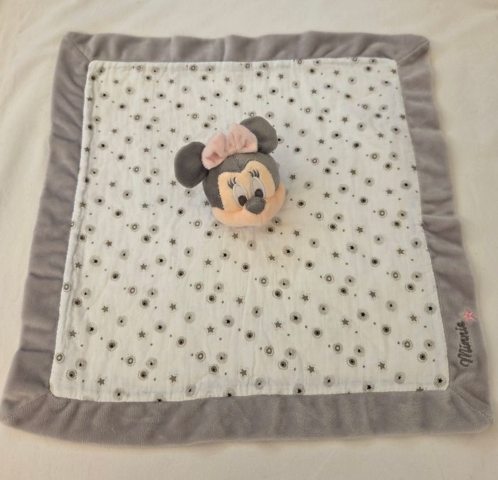 Grand doudou carré plat lange Minnie - Disney