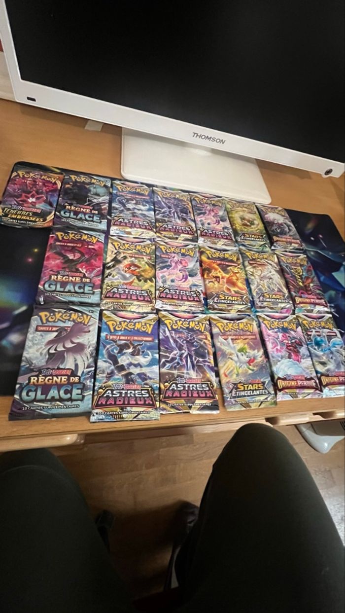 Lot de booster Pokémon ouvert série Épée et bouclier