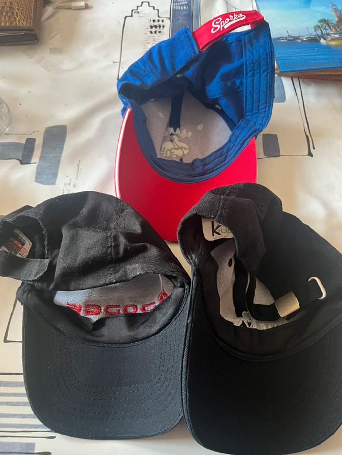 Lot de 3 casquettes publicité très bon état - photo numéro 2