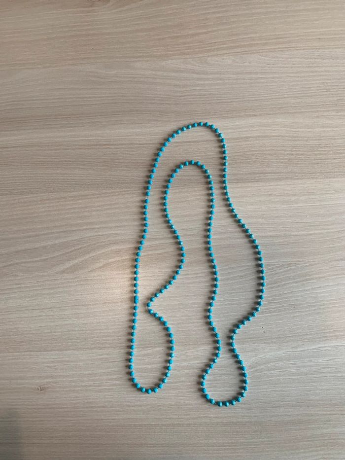 Collier bleu long. - photo numéro 4